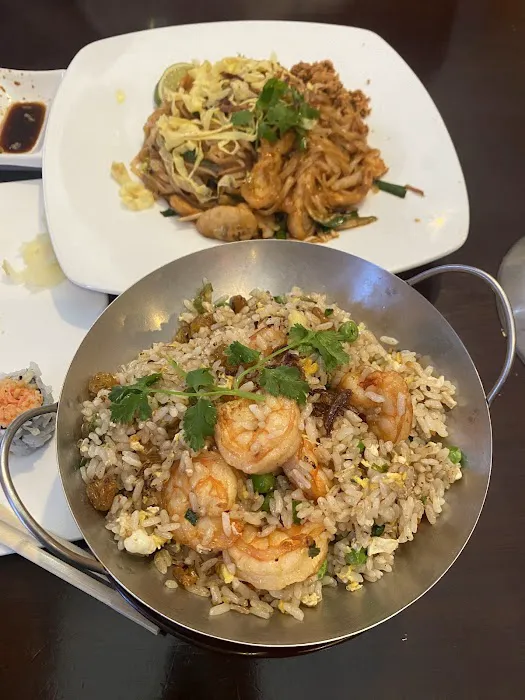 Sushi & Thai Asian Restaurant 4