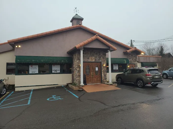John's Italian Restaurant 4