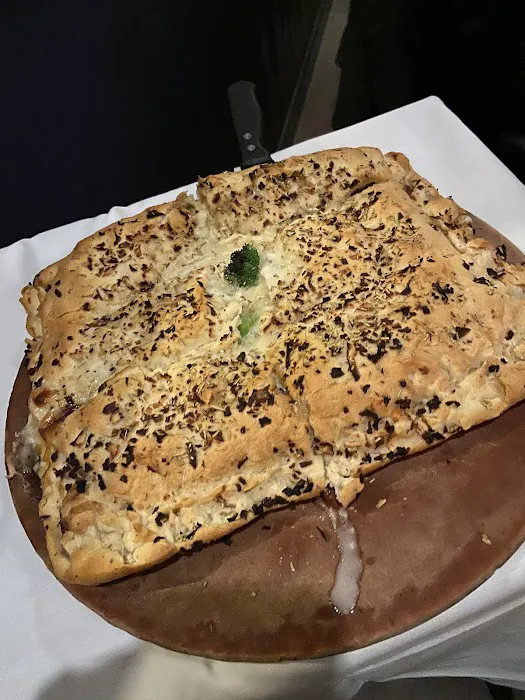 Alfredo’s Pizza 7