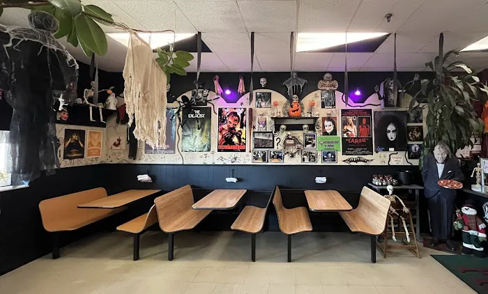 Nicolosi's Pizzeria and Restaurant 3