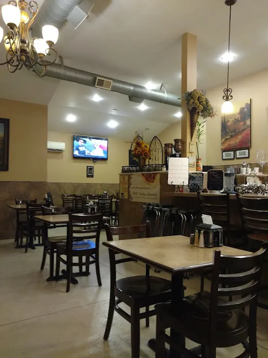 Mike's Pizzeria Italian Restaurant / Effort 4