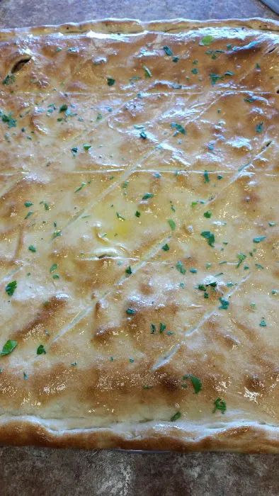 Mike's Pizzeria Italian Restaurant / Effort 7