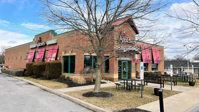 Applebee's Grill + Bar 1