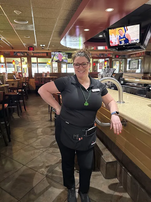 Applebee's Grill + Bar 8