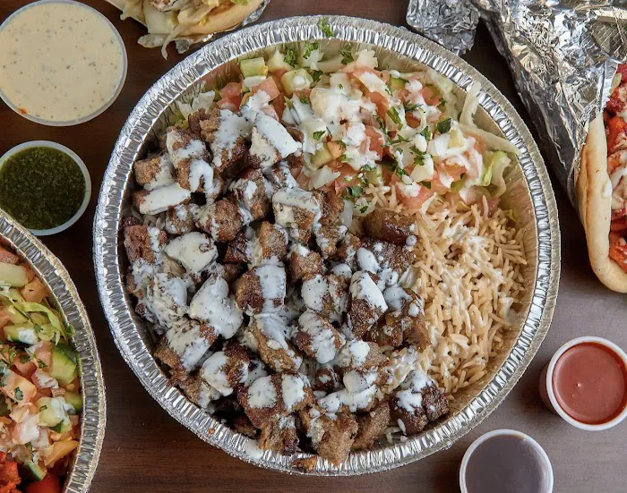 Naz's Halal Food - Hamilton 2