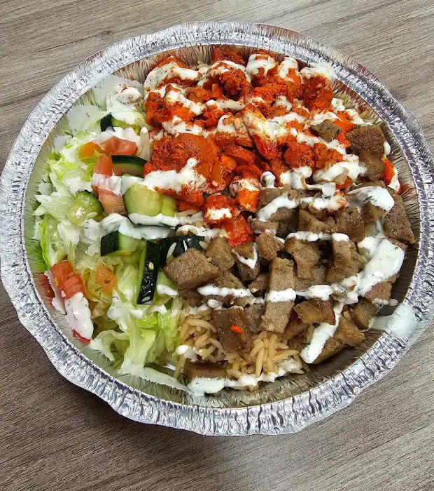Naz's Halal Food - Hamilton 6