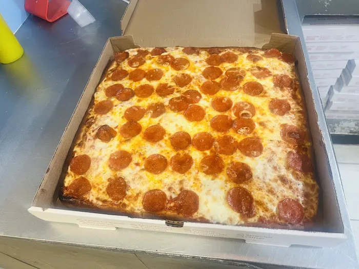 The Best Pizzeria and Restaurant 4
