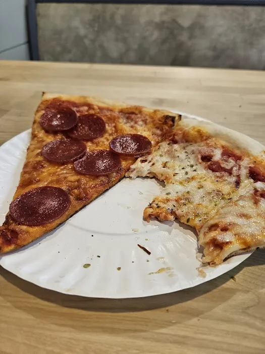 Campus Pizza 5
