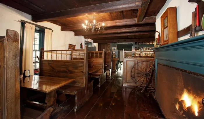 Hoffman House 10
