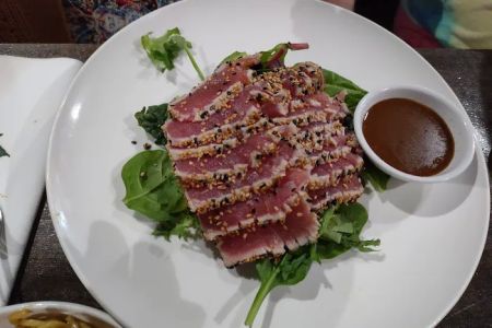 Momiji Sushi Steakhouse & Bar