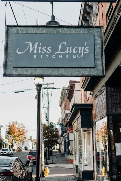 Miss Lucy's Kitchen 4