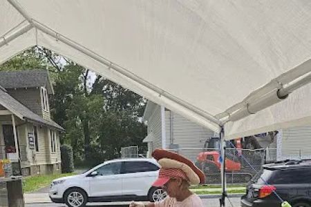 Hot Dog Lady Hot Dog Cart - Sabretts