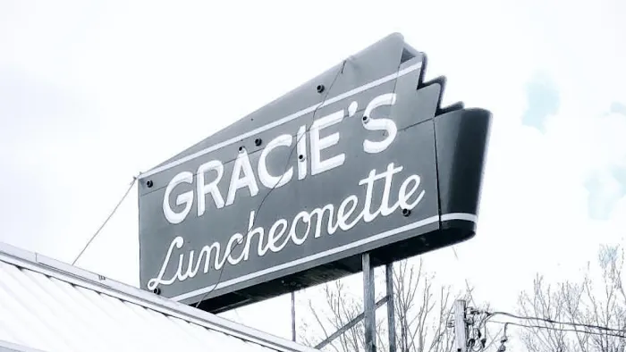 Gracie's Luncheonette 5