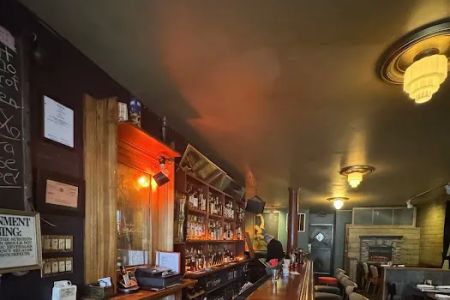 Red Dot Restaurant & Bar