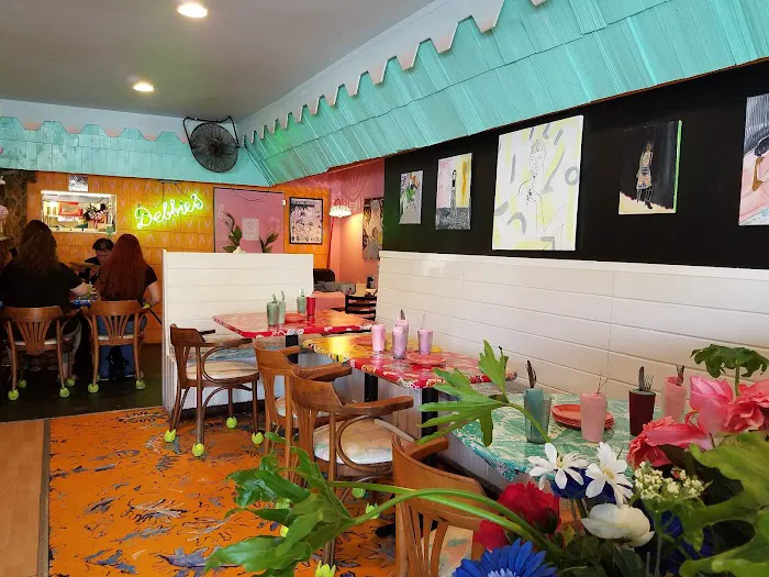 Lil' Deb's Oasis 6