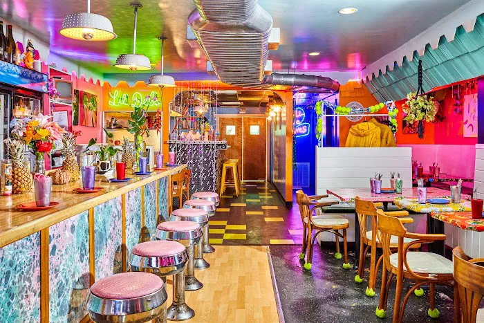 Lil' Deb's Oasis 3
