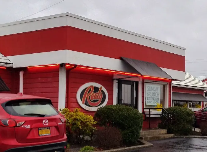 Reds Restaurant 4