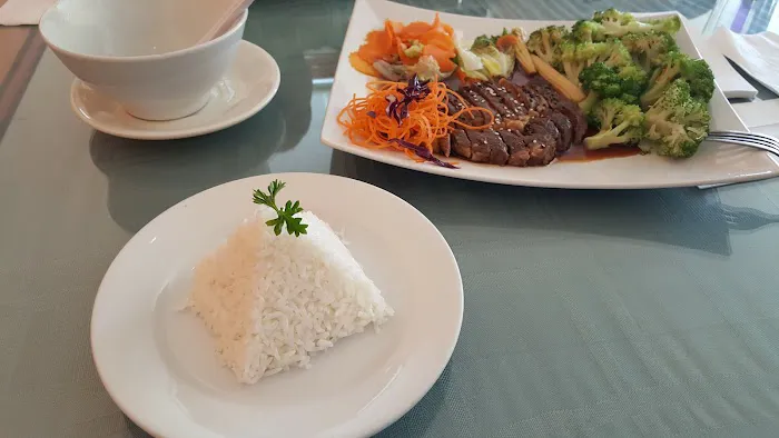 Chontong Thai Restaurant 8