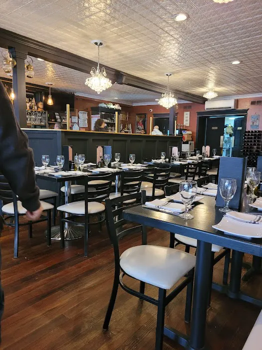 Che Figata Italian Bistro 7