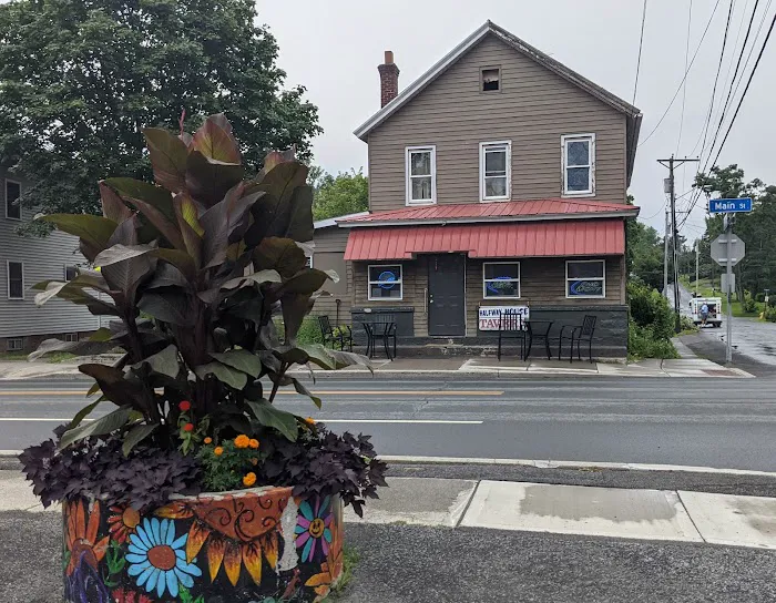 Halfway House Tavern 7