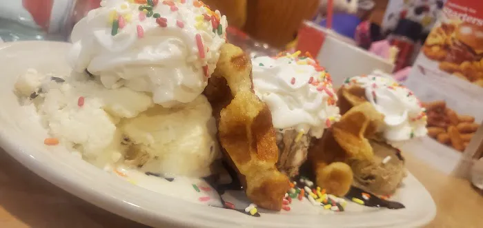 Friendly's 9