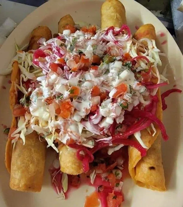 Bendicion Catracha food truck 10