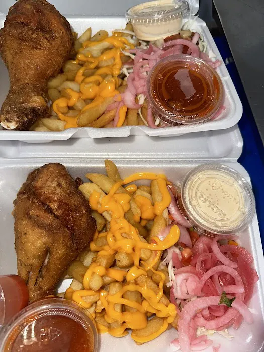 Bendicion Catracha food truck 5