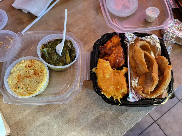 E’s Fish and Chips Soul Food Restaurant 9