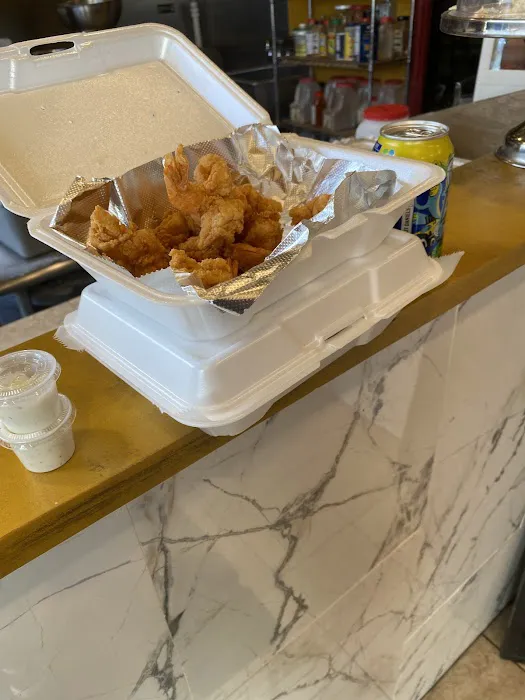 E’s Fish and Chips Soul Food Restaurant 1