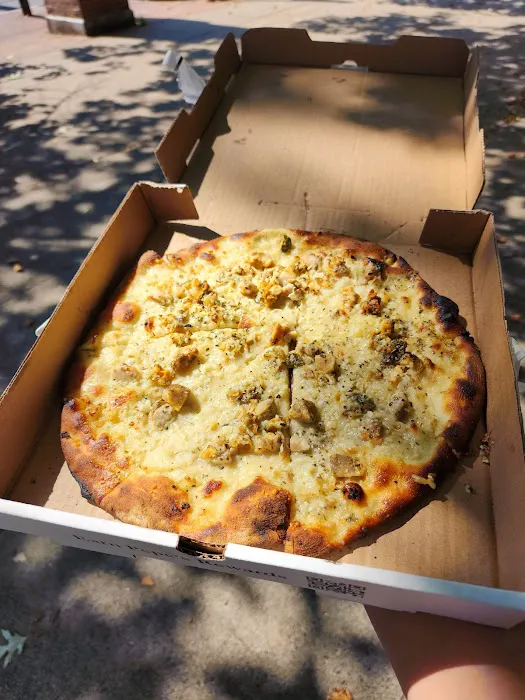 Frank Pepe Pizzeria Napoletana 5