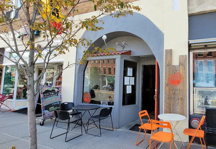 STEAM noodle cafe 4