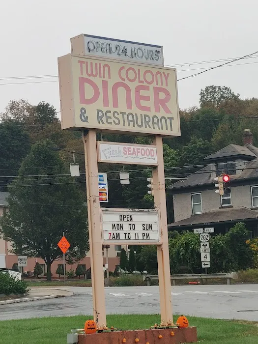 Twin Colony Diner & Restaurant 3