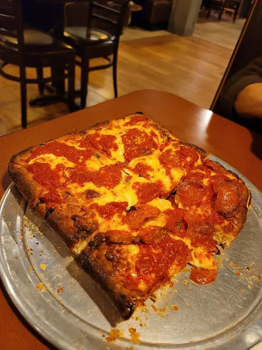 Napoli Pizza Restaurant 3