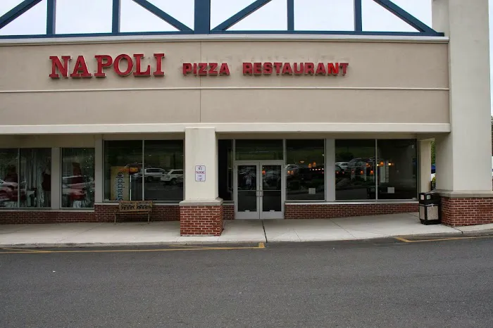 Napoli Pizza Restaurant 9