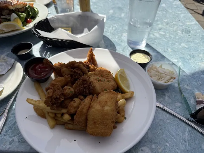 Saybrook Fish House 3