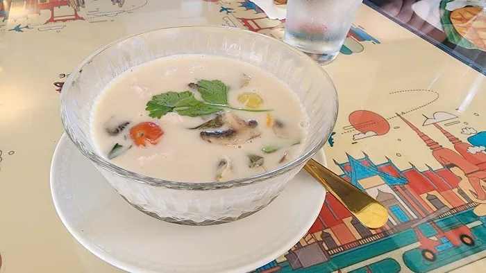 Let it be thai cafe 2