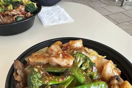 Uncle Chen's Hot Wok