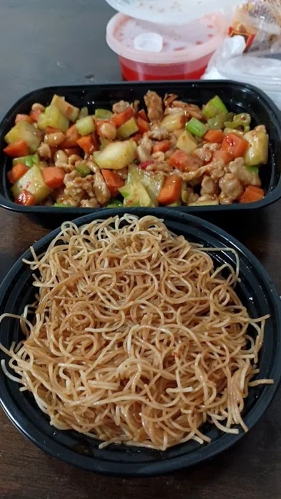 Uncle Chen's Hot Wok 6