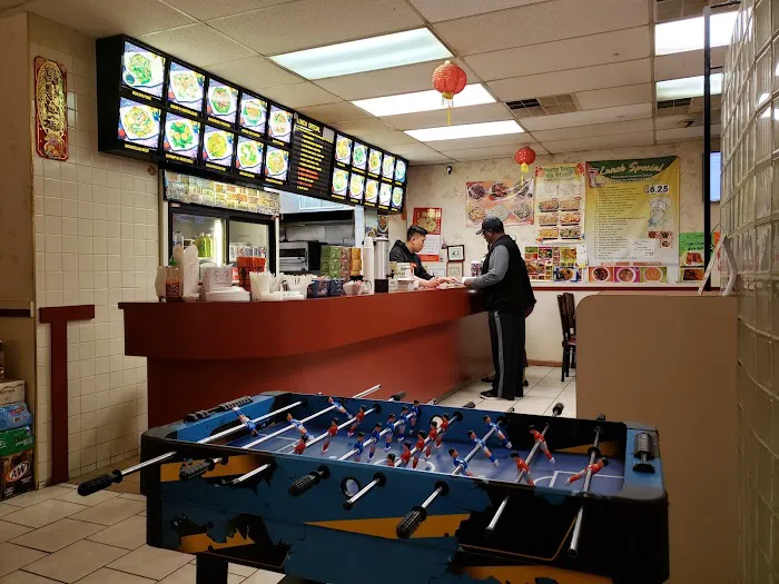 Uncle Chen's Hot Wok 9
