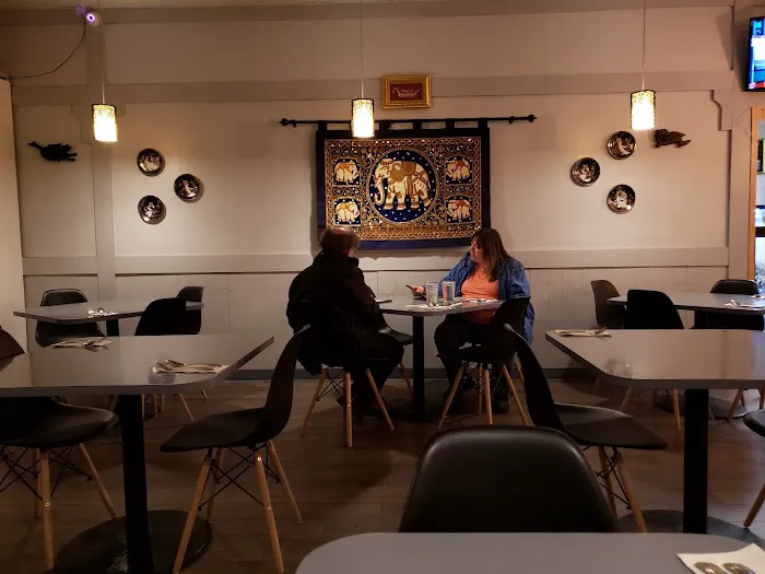 Five Star Thai Cuisine and Grocery 7