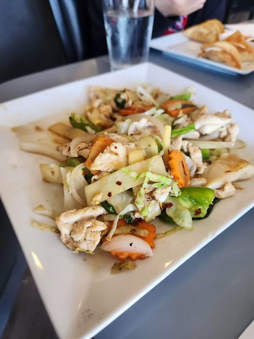 Five Star Thai Cuisine and Grocery 6