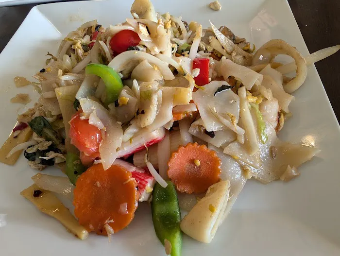 Five Star Thai Cuisine and Grocery 5