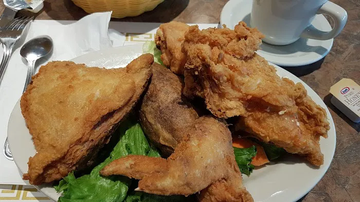Commander Restaurant 7