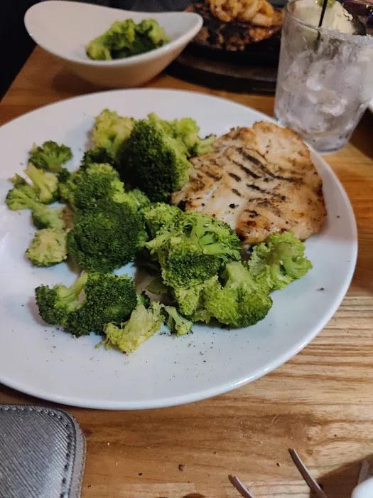 Applebee's Grill + Bar 3