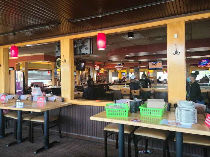 Applebee's Grill + Bar 2