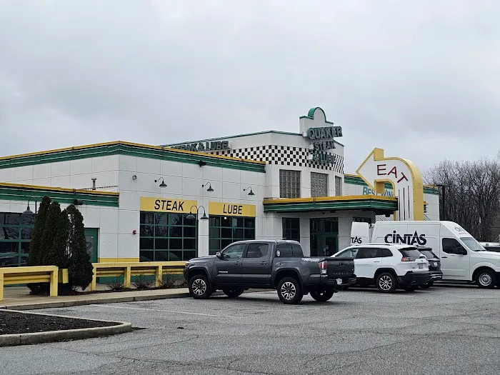 Quaker Steak & Lube 1