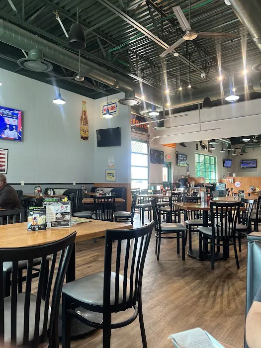 Quaker Steak & Lube 9