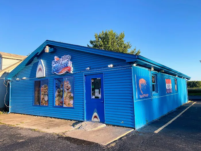 DEEP BLUE SEAFOOD Restaurant & Full BAR 2