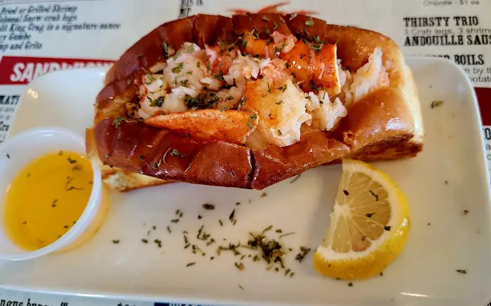 DEEP BLUE SEAFOOD Restaurant & Full BAR 3