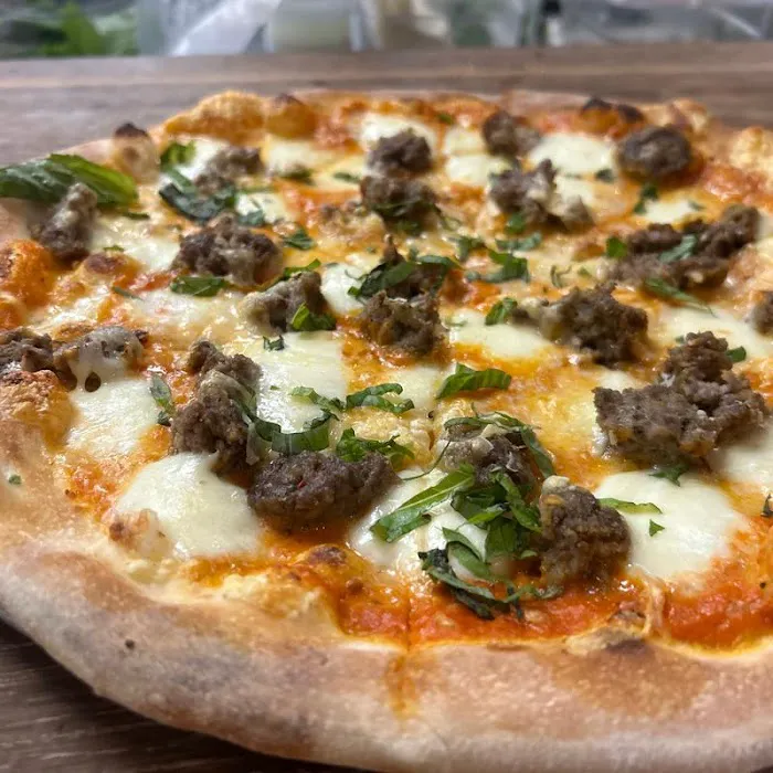 Freedom Brothers Pizzeria and Alehouse 8